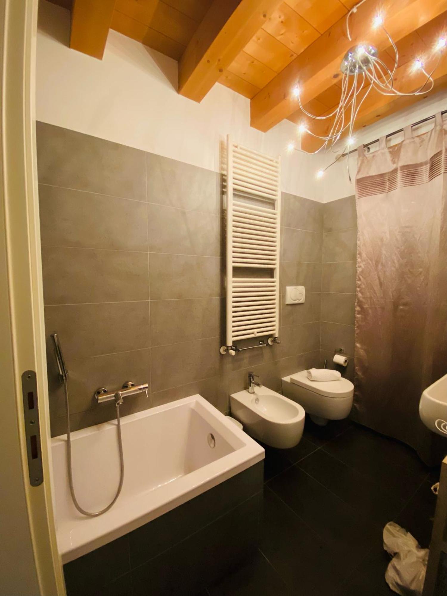 Central Luxury Garden Guest House ميستر المظهر الخارجي الصورة